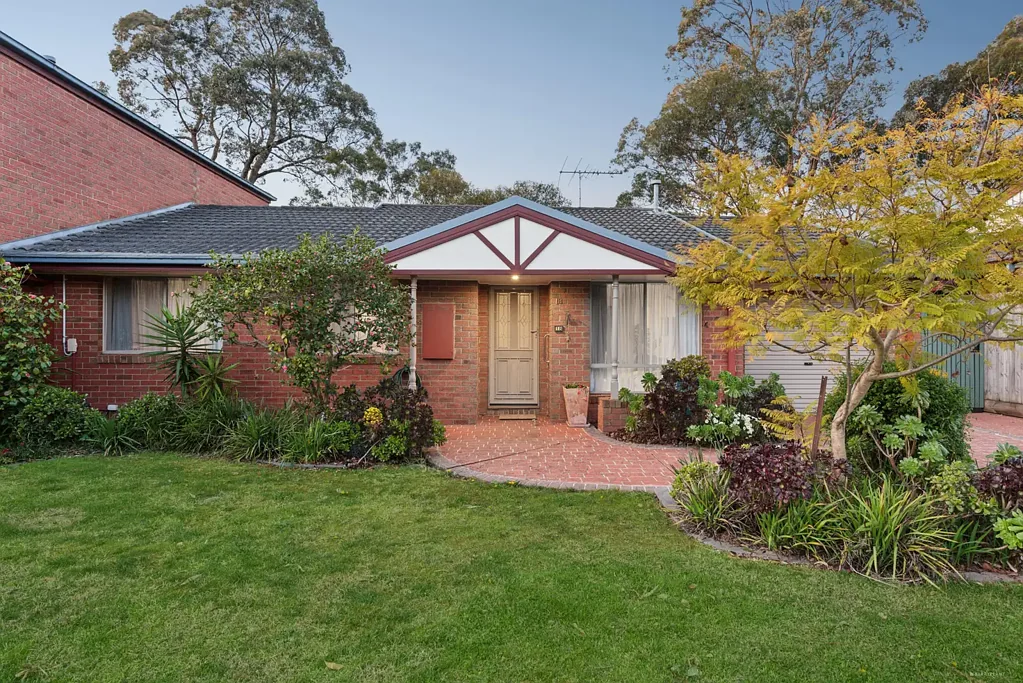 Forest Hill 2 Slaapkamer Single-Level Living Steps from Forest Hill Chase
