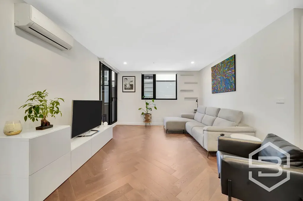 Oversized Terrace - Fantastic Amenities