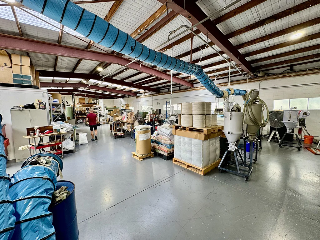 Avondale Road-front warehouse & office in Avondale