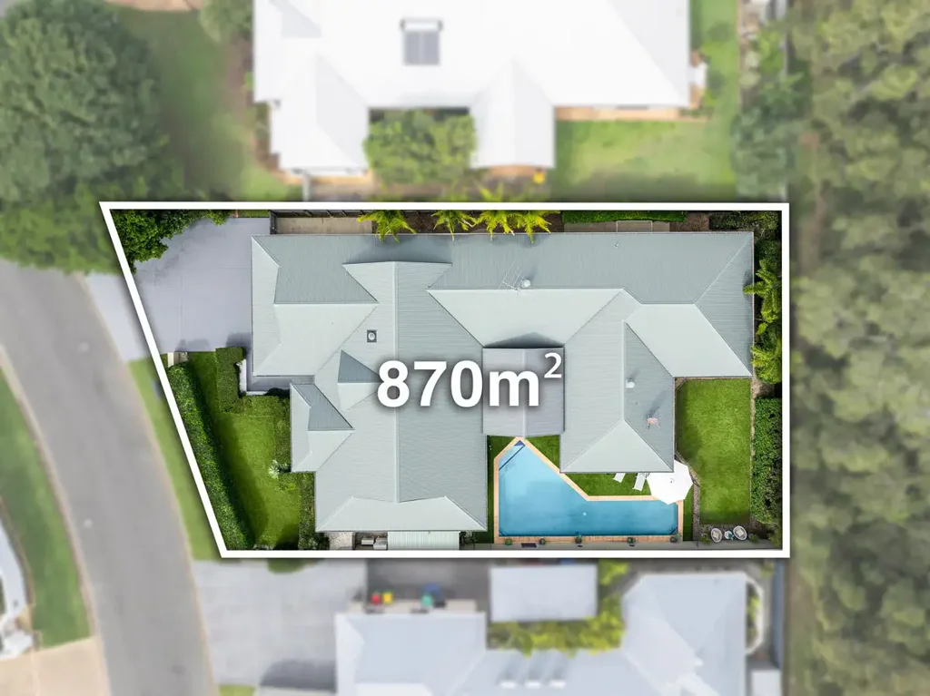 Wellington Point 5ਬੈੱਡਰੂਮ Parkside Family Retreat with Poolside Serenity in Sovereign Waters