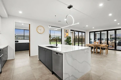 Torquay 5ਬੈੱਡਰੂਮ Big on Space. Bigger on Lifestyle + Shed of Your Dreams