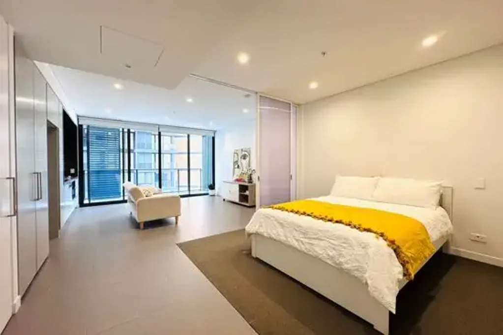 St Leonards 1Kwarto Distant Harbour Bridge and City Views from the Balcony