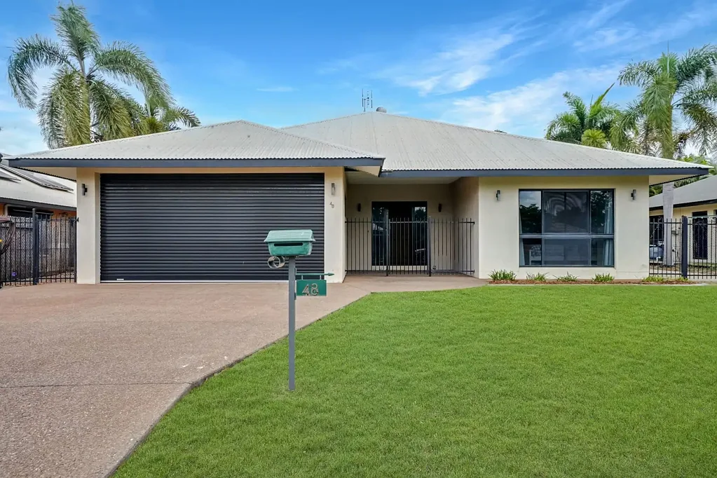 Rosebery 4房  Modern Lowset Family Home in Rosebery