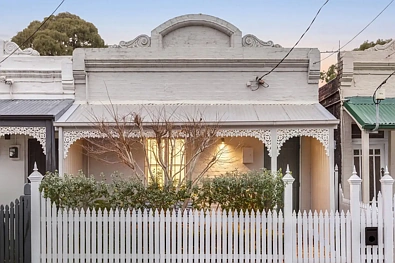 Fitzroy North 2房 珍贵地段的永恒时代魅力 Character, Comfort and a Coveted Inner-North Address