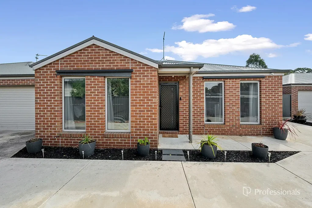2/176 Park Road, Maryborough, VIC 3465