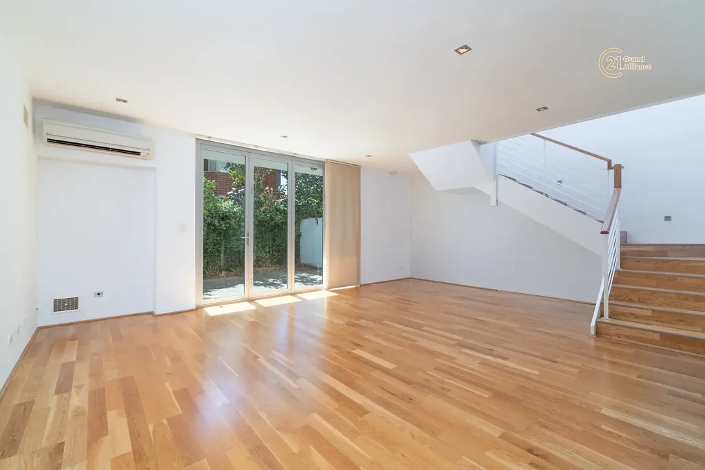LOCATION IS EVERYTHING!!! @$920 per week