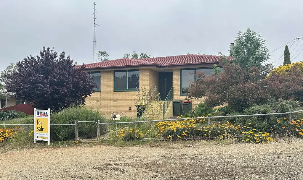 9 Paxton Tce, Burra, SA 5417