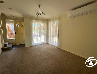 4/31 Princes Highway, Pakenham, South East Melbourne, 3 habitaciones, 1 baños, Townhouse