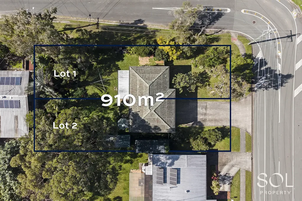 Kingston 3Kwarto Spacious High-Set Home Across Two Lots Totalling 910m² – Lifestyle, Space & Future Potential