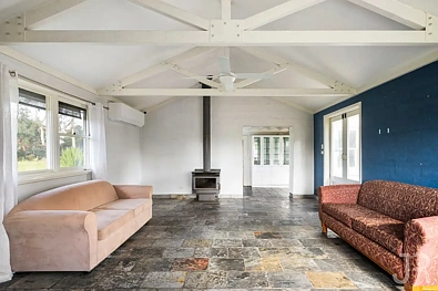 1990 South Gippsland Highway, Devon Meadows, VIC 3977, 5 slaapkamers, 3 badkamers, House