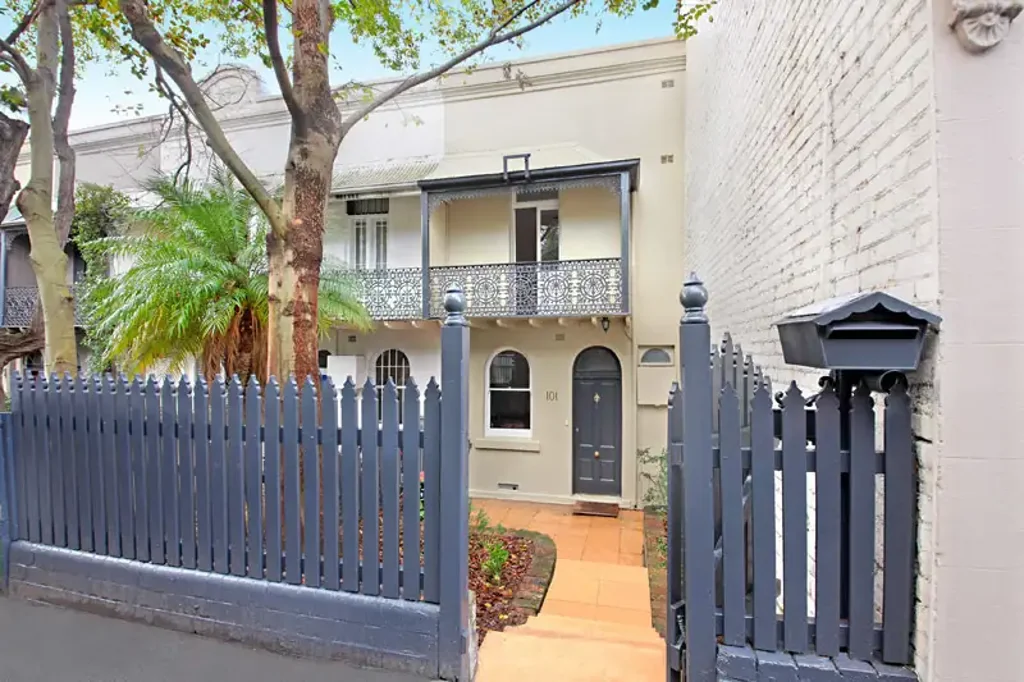 Charming Two Bedroom Terrace Home
