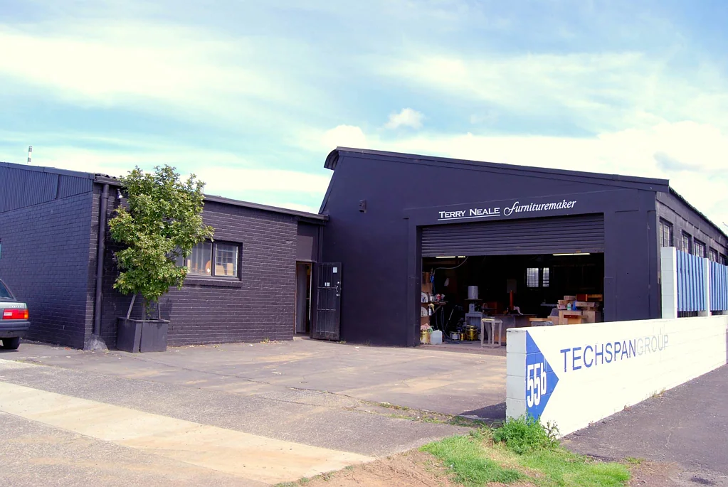 New Lynn NEW LYNN INDUSTRIAL