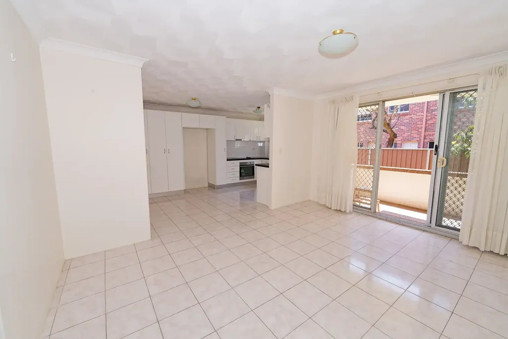 Spacious with a Modern Touch, 2-Bedroom Unit in the Heart of Fairfield!
