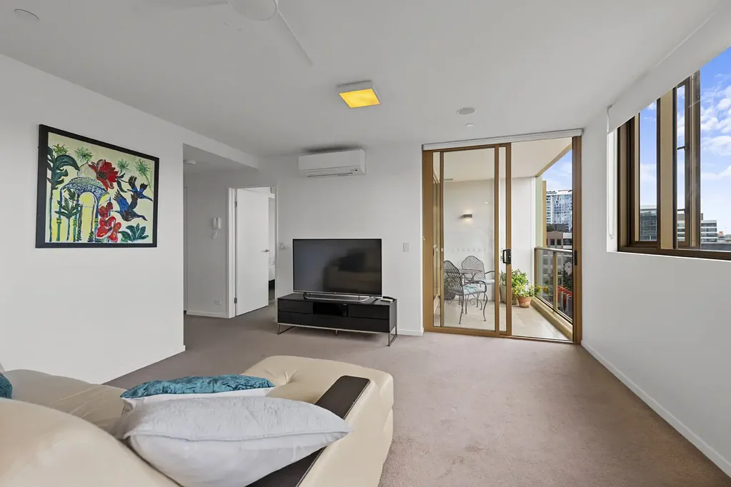 Bowen Hills 1ห้องนอน Indoor Outdoor Connection, Elevated + Spacious | 62m² Usable Area | Live where it All Happens and Close to Everything!