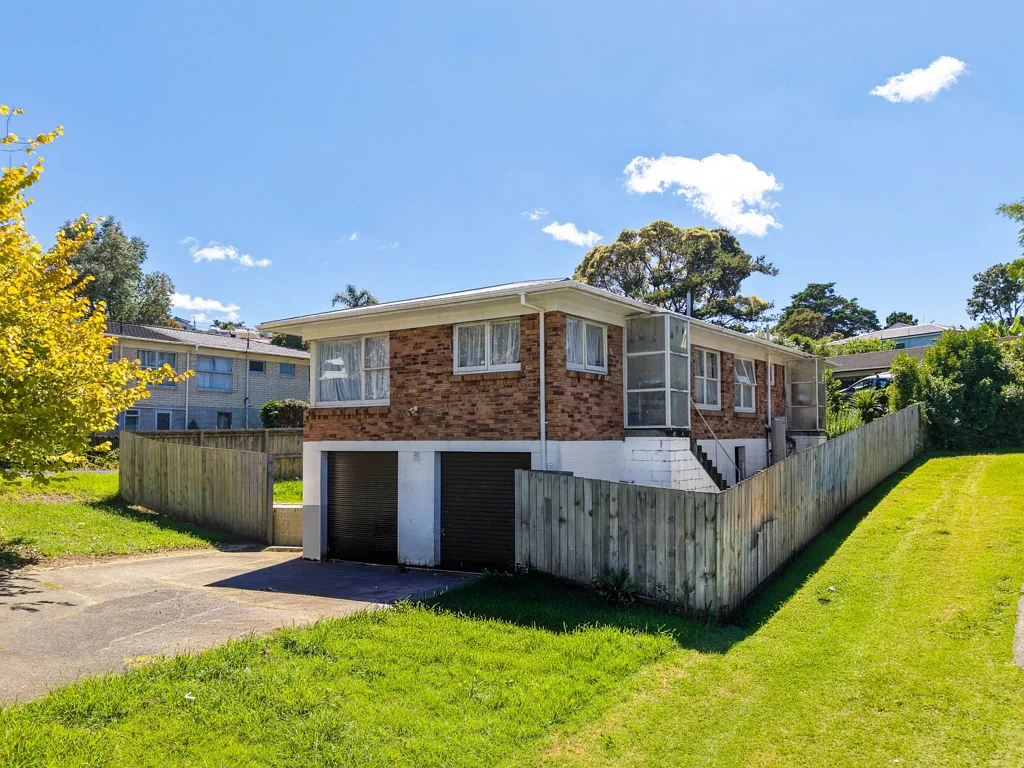 1/40 Cheval Drive, Totara Vale, North Shore City, Auckland