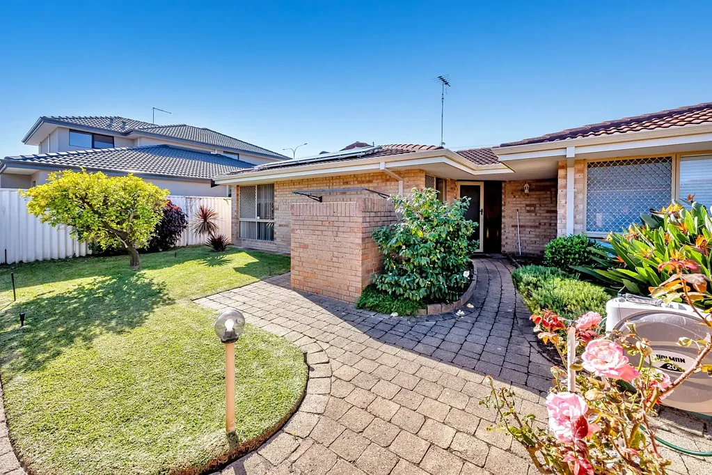 2/49 North Lake Road, Myaree, WA 6154