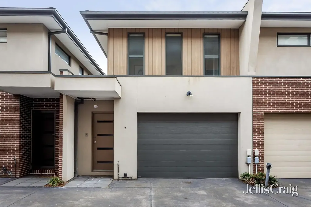 Bentleigh 2房  Savvy and secluded for an effortless lifestyle
