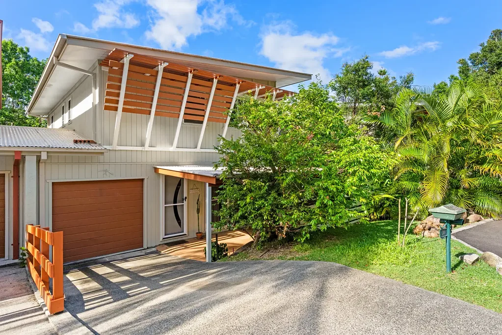 Peaceful Furnished Living in a Private Tropical Setting