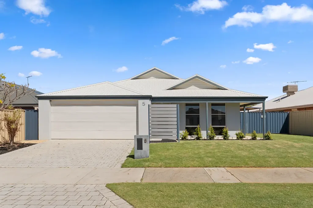 Baldivis 4Kwarto IMMACULATE HOME WITH AMAZING SIDE ACCESS AND WORKSHOP! A MUST SEE!