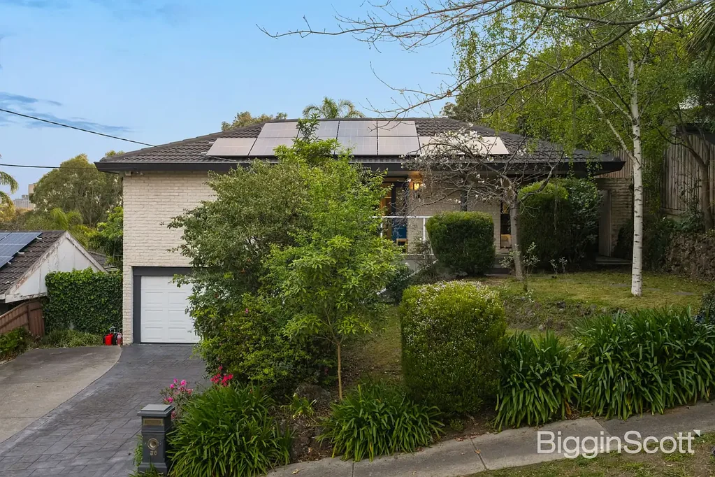 Doncaster 4Phòng ngủ Elevated Entertaining with Sweeping Views