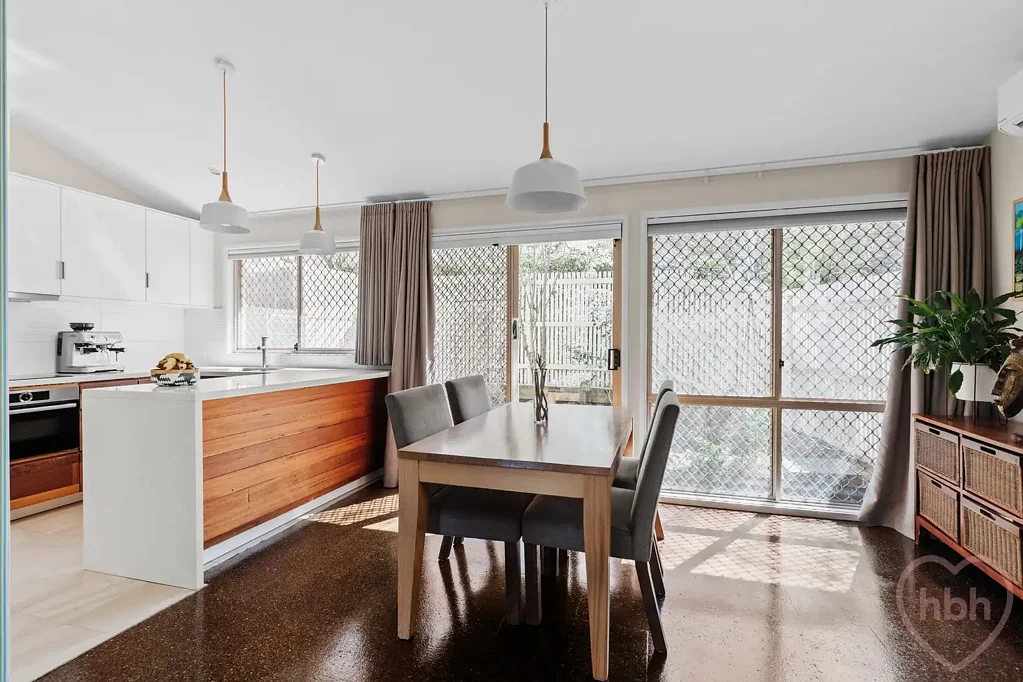 Lyneham 2कमरा Gorgeous home surrounded by nature