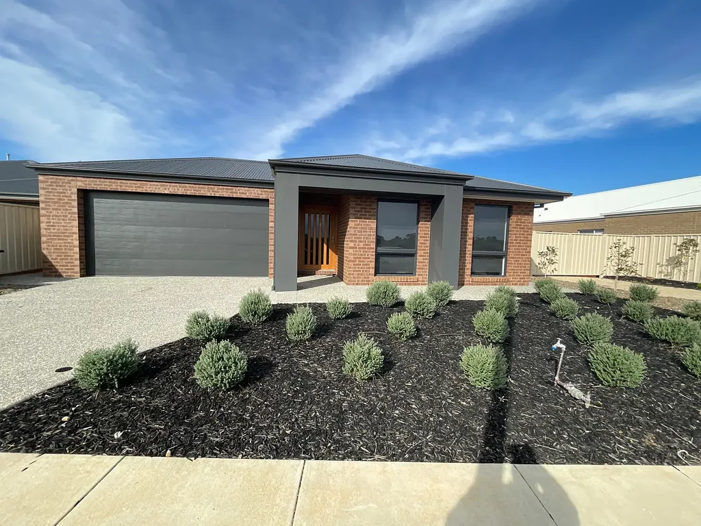 Quality 4 Bedroom Home in Mooroopna's Park Views Estate