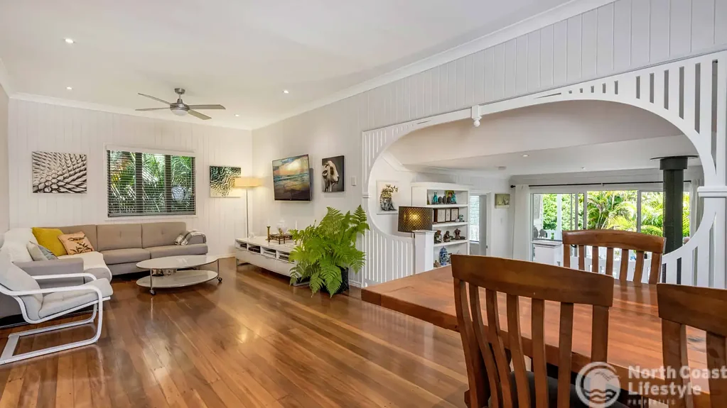 South Golden Beach 4 Bedroom Coastal Elegance in a Premier South Golden Beach Location