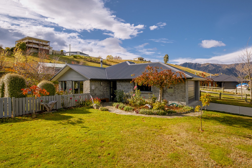 39 Hewson Crescent, Lake Hawea