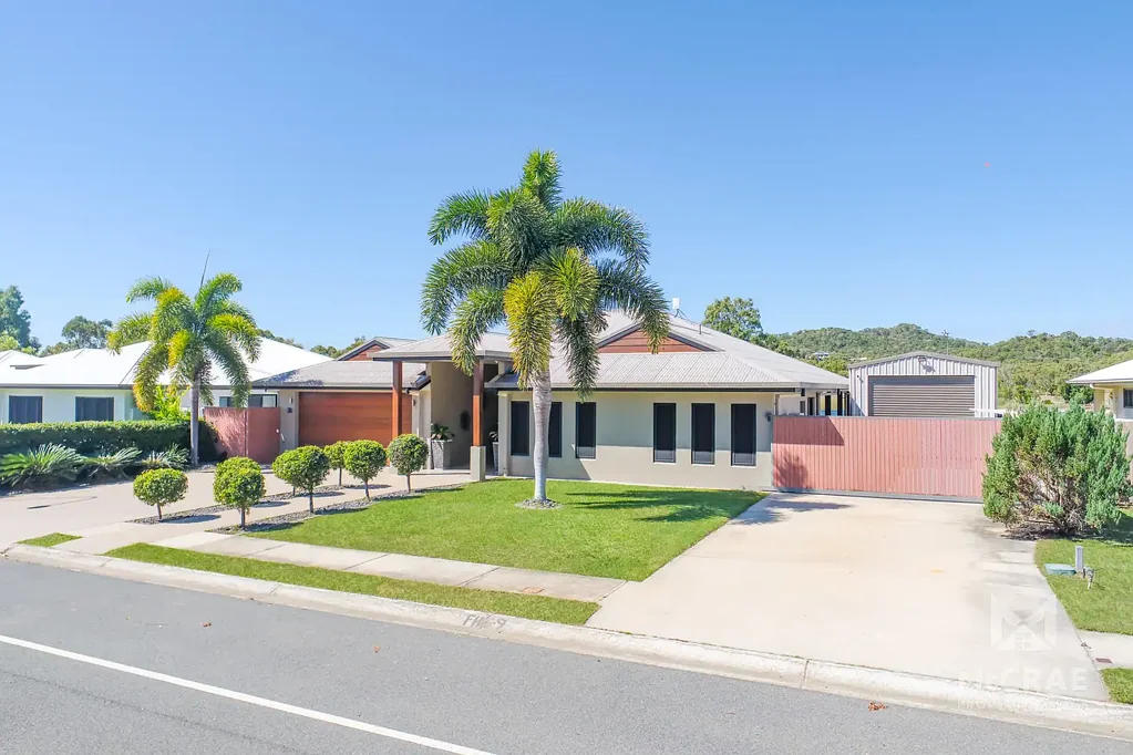 32 Scenic Crescent, Bowen, QLD 4805