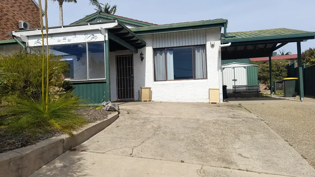 27 Tasman Street, Surf Beach, NSW 2536