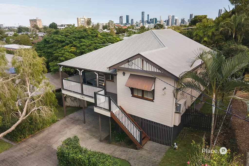 104 Brentnall Street, Norman Park, QLD 4170