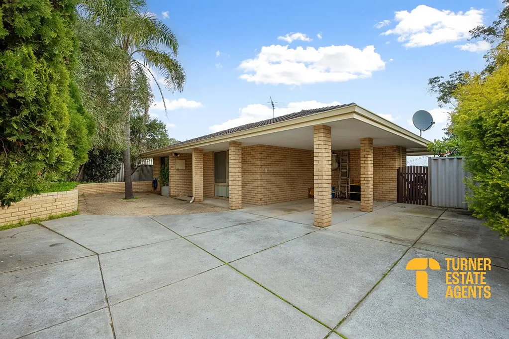 Hamilton Hill 3 Bedroom Private, Spacious & Coastal - Easy Living in Hamilton Hill