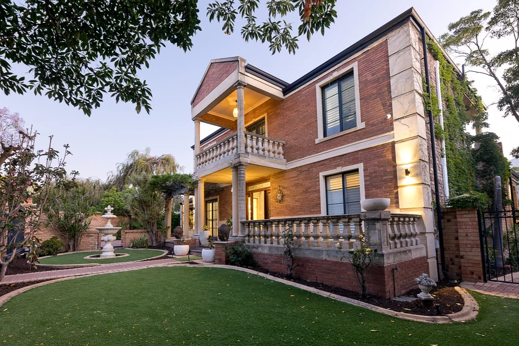 15 Carroll Street, Applecross, WA 6153
