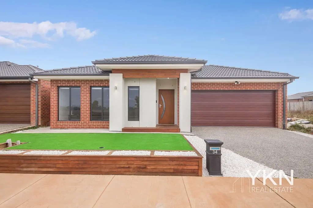 Chic Family Home In A Desirable Location!