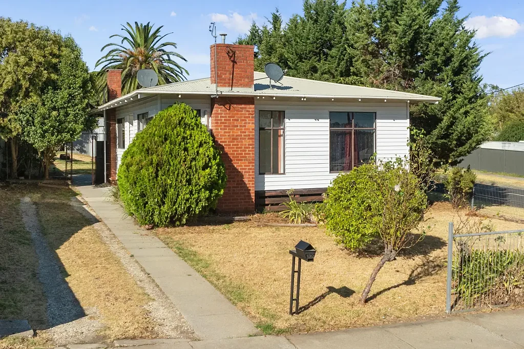 Seymour 3 Bedroom Charming Weatherboard Home in Prime Seymour Location