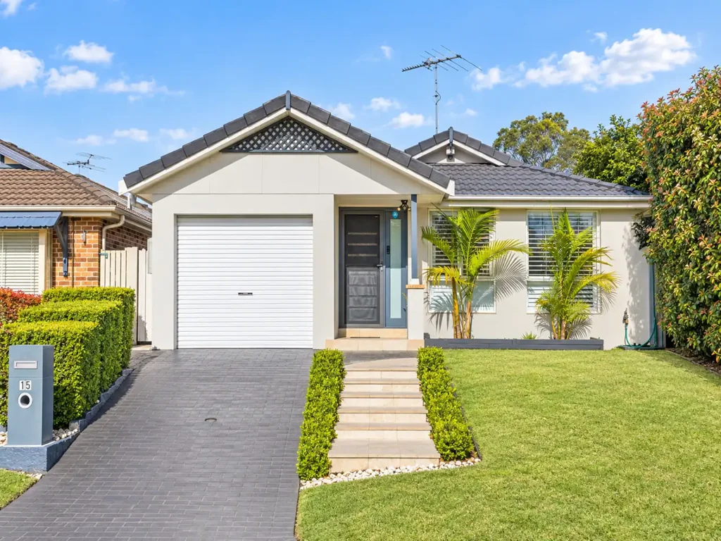 Wattle Grove 3Phòng ngủ Modern Renovations in Sought After Location