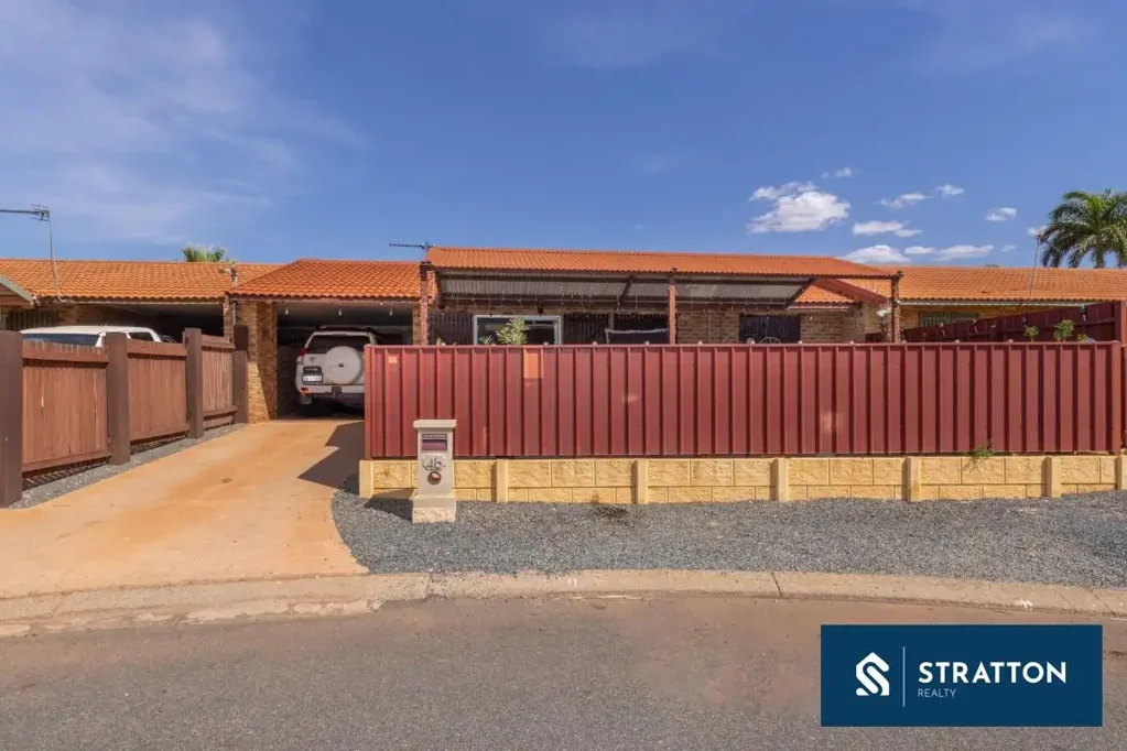 Millars Well 3Moenga High-Yield Investment with Modern Appeal in a Prime Location!!