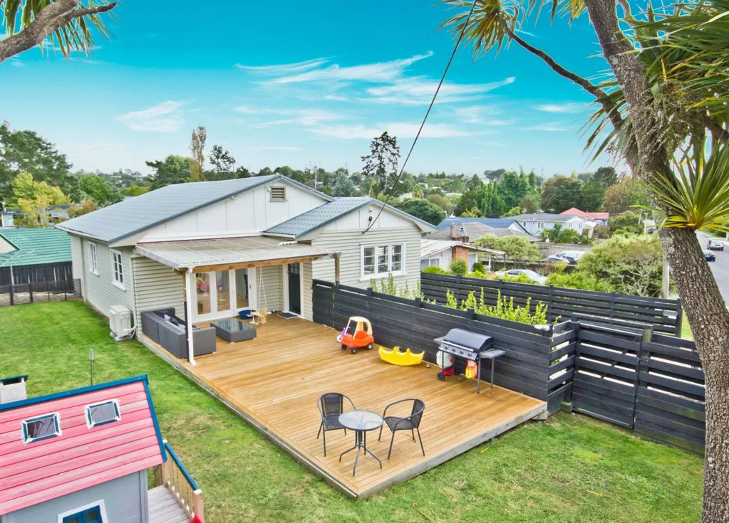 80 Kaurilands Road, Titirangi, Auckland