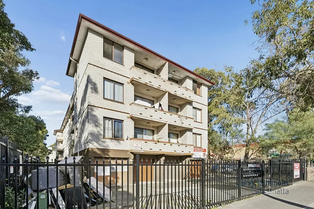 Cabramatta 2Phòng ngủ FULLY RENOVATED THROUGHOUT!!!