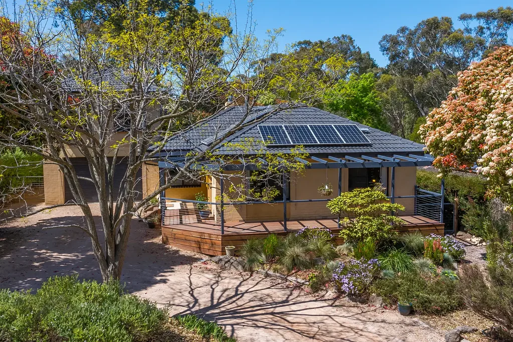 68 Waterfalls Road, Mount Macedon, VIC 3441