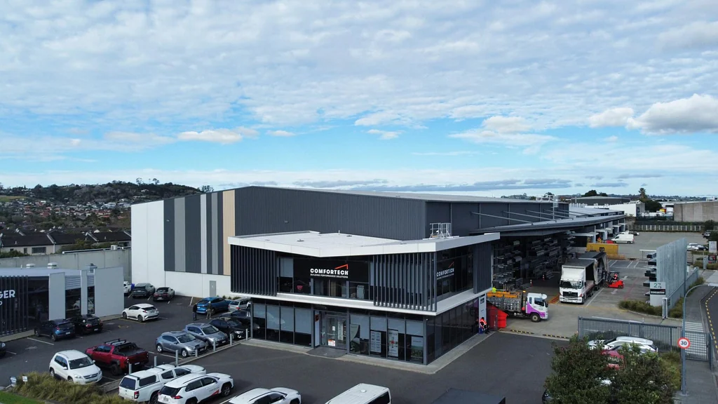 East Tamaki Modern, functional and available 