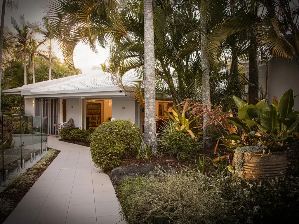 Mount Ommaney 5ਬੈੱਡਰੂਮ Resort-Style Entertainer in Prestigious Mount Ommaney Pocket