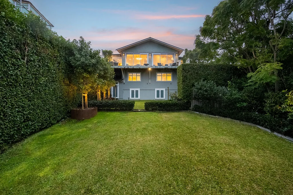 Takapuna 4 Bedroom Golden Mile Hamptons Elegance | Lake Views