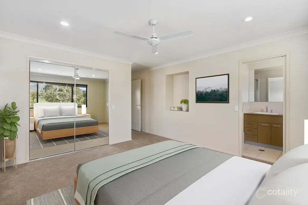 Your next home in Oxenford Awaits!