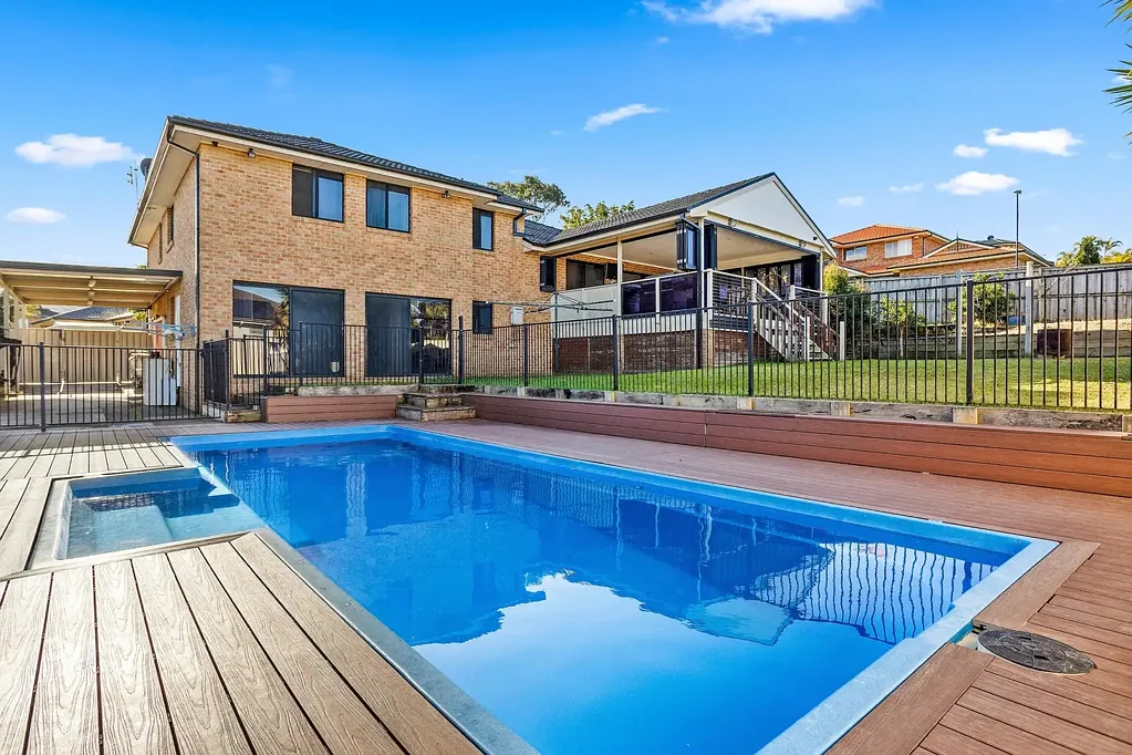 Flinders 5房  Family grandeur with pool in a premium peaceful setting