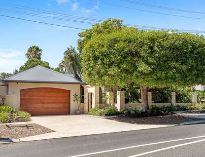 4 Burroughs Road, Karrinyup, WA 6018, 4 Bedrooms, 2 Bathrooms, House