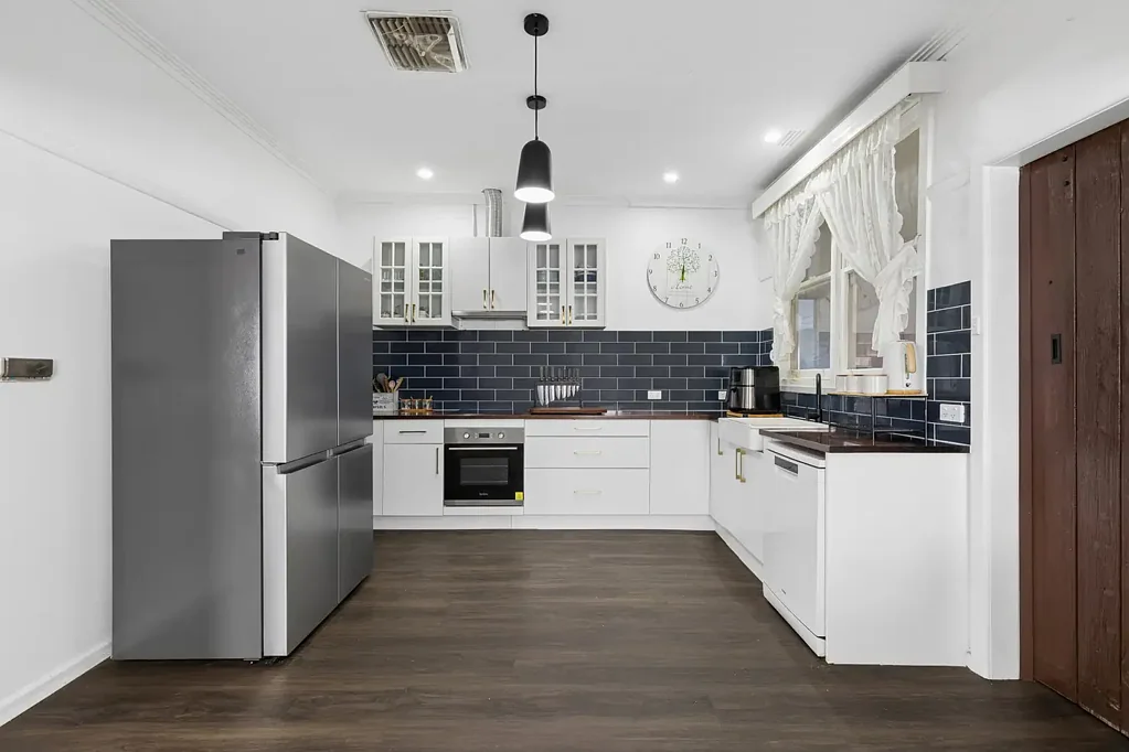 Wedderburn 3chambre FULLY RENOVATED FAMILY HOME - MOVE STRAIGHT IN!