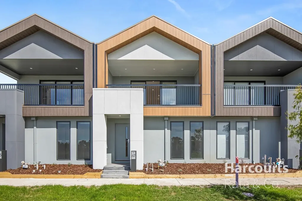 Labas ng Bahay - 67 Buckwheat Walk, Mickleham, VIC 3064