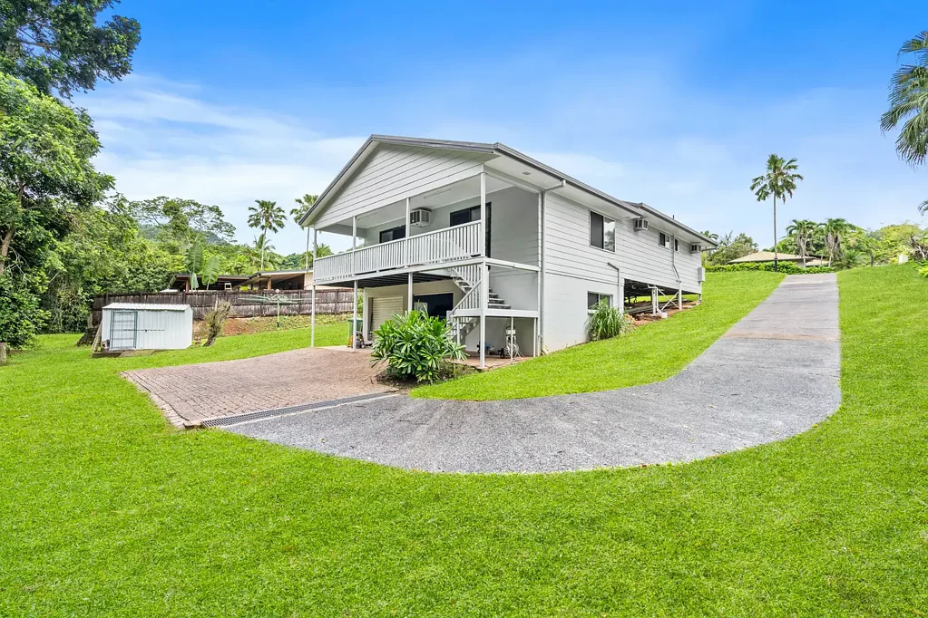 CHARMING 3-BEDROOM HOME