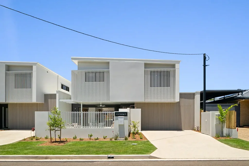 Wurtulla 4房  Discover Coastal Luxury at Residence One of 14 Taminga Street, Wurtulla